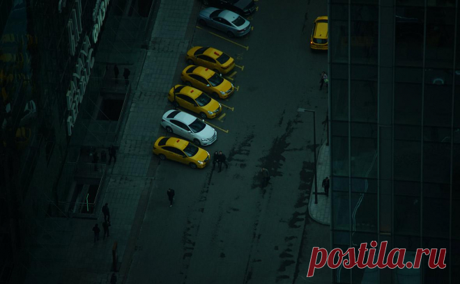 Правкомиссия одобрила покупку «Яндексом» доли в СП с Uber с дисконтом. «Яндекс», владеющий 71% в совместном предприятии с Uber, выкупит его долю в 29%. Источник РБК указывал, что сумма сделки — $925 млн. Ранее стоимость доли оценивали в $1,8–2 млрд. СП управляет «Яндекс.Такси» и «Яндекс.Драйвом»