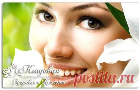 Глаза 
1. Чтобы вернуть уставшим глазам блеск, сделайте маску для век из свеженатертого сырого картофеля (держать 10-15 минут). Она вдобавок разгладит морщинки и освежит нежную кожу вокруг глаз, уставшую от ежедневного макияжа. 
2. Никогда не обрабатывайте пилингом кожу вокруг глаз это истончает и без того тонкую кожу «глазной зоны».