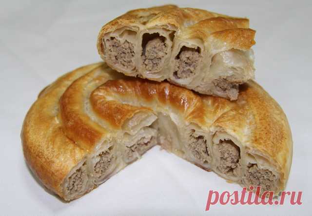 Турецкий бурек с мясной (любой) начинкой