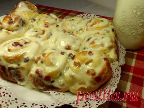 Булочки с изюмом и сливочной заливкой, рецепт приготовления с фото - Сельский Бутик Предлагаем вам рецепт домашней выпечки с изысканной сливочной заливкой и изюмом.