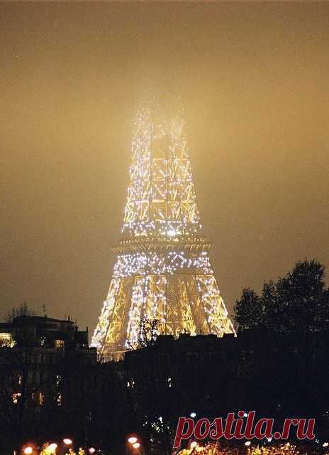 Paris Beautiful Even In The Fog