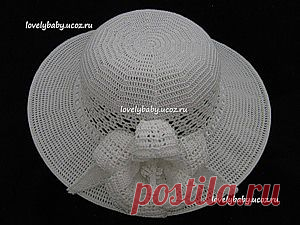 Шляпка для лета с плотными полями.
