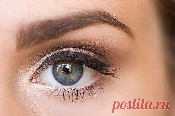 Дневной макияж глаз со стрелками своими руками