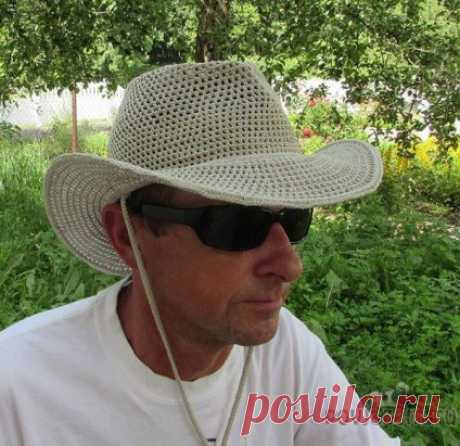 Мужская шляпа на лето вязаная крючком, описание и схема по ссылке:    https://povjazem.ru/vyazanie-dlya-muzhchin/shapka-sharf/shlyapa-kryuchkom-muzhskaya