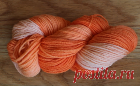 Does Orange Food Coloring Break? Let's Check by Dip Dyeing Some Yarn - YouTube