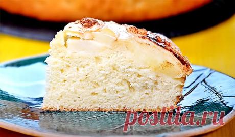 Шарлотка с яблоками на йогурте | Рецепты на FooDee.top