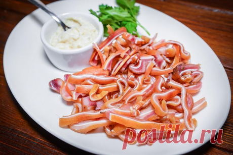 Копченые свиные уши рецепт с фото - 1000.menu