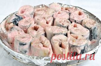 Невероятно вкусная скумбрия, запеченная в специальном маринаде Обязательно попробуйте! Очень вкусная рыба!