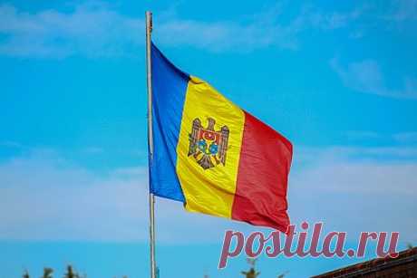 Русскоязычный канал в Молдавии оштрафовали за отсутствие новостей с Украины. Русскоязычный канал РЕН-ТВ Moldova оштрафовали в том числе за отсутствие новостей с Украины. Об этом сообщает молдавский Совет по телерадиовещанию (СТР). Как сообщила вице-председатель СТР Анета Гонца, сумма штрафа за несколько нарушений закона составила 30 тысяч леев (1,6 тысячи долларов).