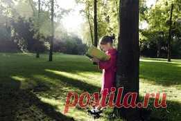 100 книг, которые нужно прочитать ребенку до 7 лет Как же все-таки приучить ребенка к чтению? Мы составили списки художественных книг для детей разного возраста, которые помогут полюбить читать.