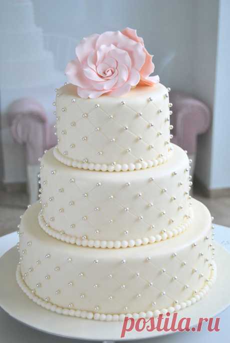 Wedding-couture-cakes23__880.jpg (880×1314)