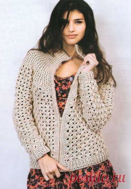бежевый жакет на молнии вязаный крючком