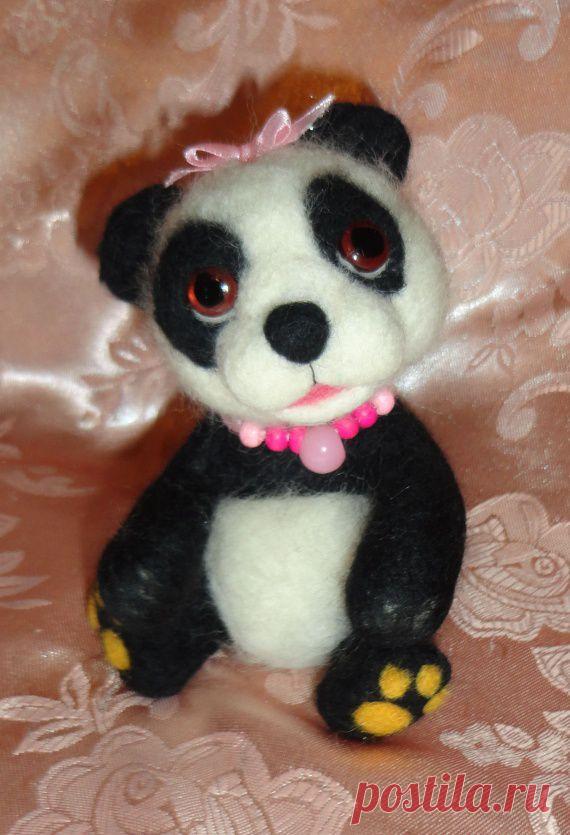Знакомтесь- Панда Эмили! / Валяние. Работы пользователей. / PassionForum - мастер-классы по рукоделию