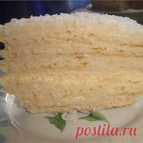 ТОРТ "РАФАЭЛЛО"😉 ИНГРЕДИЕНТЫ:
● 2 яйца
● 1 стакан сахара
● 200 гр творога
● 1 ч.л. соды,
● ½ ч.л. соли,
● 1 стакан муки

ПРИГОТОВЛЕНИЕ:
2 яйца и 1 стакан сахара взбить, добавить 200 гр творога, добавить 1 ч.л. соды, ½ ч.л. соли, 1 стакан муки, взбить, добавить 2-ой стакан муки, перемешать ложкой.Разделить тесто на 8 комочков, поставить на 1 час в холодильник.

КРЕМ:2 яйца, 1 стакан сахара смешать, добавить 1,5 ст.л. муки, 400-500 мл. молока, все взбить, поставить на огонь...