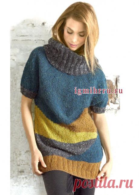 ШЕРСТЯНАЯ ТУНИКА С ЦВЕТНЫМИ УЧАСТКАМИ И БОЛЬШИМ ВОРОТНИКОМ.