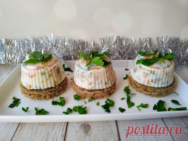 Рецепт праздничной закуски из сельди.
