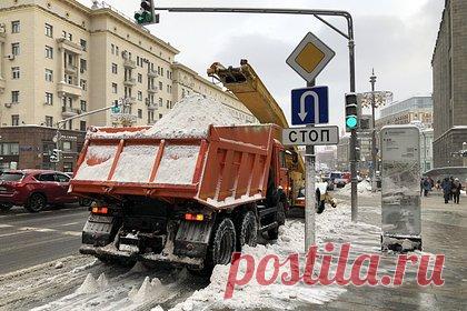 Уборку Москвы доверят беспилотным машинам. Начиная с ноября, в Москве пройдут тестирования беспилотной уборочной техники. О том, что уборку столицы доверят беспилотным машинам, рассказал директор департамента транспорта фонда «Сколково» Кирилл Жанайдаров в ходе выступления на V международном муниципальном форуме БРИКС+, его слова приводит ТАСС.