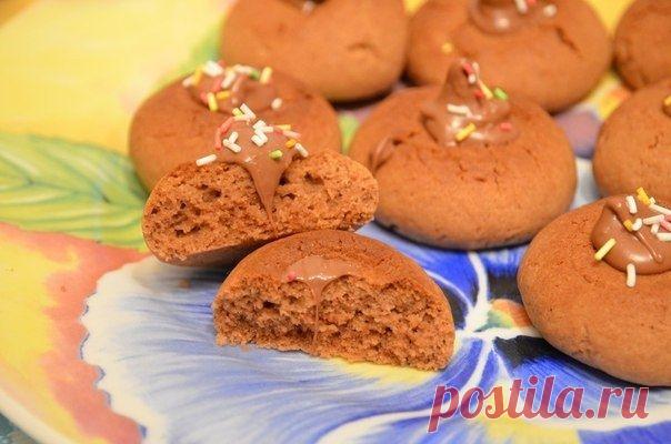 Шоколадное печенье с корицей