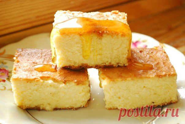 Запеканка без муки, которая лучше любого десерта, даже мороженого 


Самая лучшая запеканка!









Ингредиенты:
Творог – 500 г.Яйца – 5 шт.Манка – 1 ст. л. с горочкой.Масло сливочное или маргарин – 50 г.Сахар – 100 г.Сметана – 50 г.Изюм – по вкусу.Цедра одного ли…