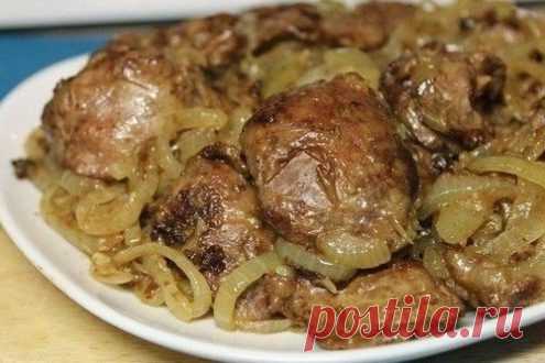 Печень куриная жаренная с луком — рецепт