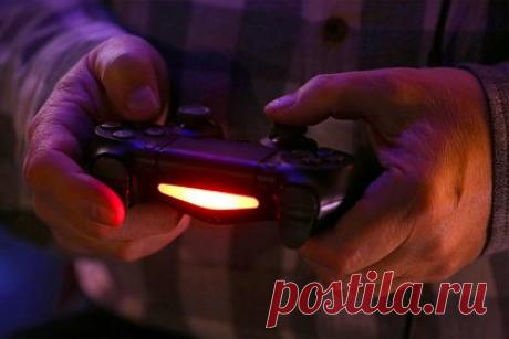 Раскрыты сроки выхода PlayStation 6. В документах Sony обнаружили сроки выхода игровой консоли следующего поколения. Журналисты обнаружили составленную представителям Sony записку на сайте Управления по конкуренции и рынкам Великобритании (CMA). В документе уточняется, что к 2027 году «мы не сможем представлять игровую серию на консоли нового поколения».