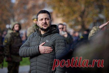 Школьник сделал гримасу из «Один дома» перед Зеленским. На Украине школьник сделал гримасу из фильма «Один дома» при появлении президента Владимира Зеленского. При его входе в класс один из школьников сделал шокированное выражение лица, которое показывал персонаж Кевин Маккалистер в фильме «Один дома». Этот момент попал на камеру и был после опубликован в соцсетях.