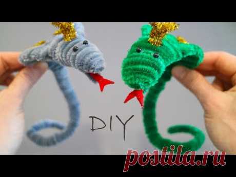 😍 SYMBOL 2025 🐍 Snake made of pipe cleaner DIY