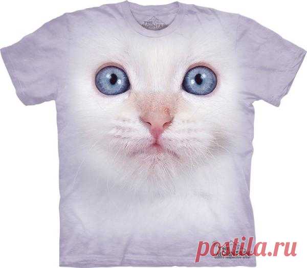 Футболка White Kitten Face - Морда белого котенка

- 100% экологически чистый хлопок.
- Рисунок выполен экологически чистыми водяными красками.
- Футболка вываривается в специальном растворе, что придает ей эффект варенки.
- Предварительная стирка и термоусадка: футболка не садится и не вытягивается, воротник не растягивается, а рисунок сохраняет яркость своих цветов долгие годы.
- Футболку можно гладить прямо по рисунку.
- Футболка не имеет боковых швов.