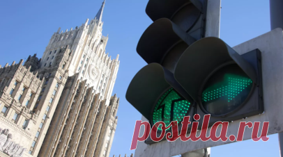 МИД России осудил неизбирательные удары в секторе Газа по гражданским объектам. Россия категорически осуждает неизбирательные удары в секторе Газа по гражданским объектам, заявил замглавы департамента информации и печати российского МИД Алексей Зайцев. Читать далее