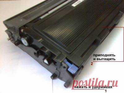 BROTHER DCP-7010 «НЕТ КАРТРИДЖА»
Владельцы этой модели мфу сталкиваются с проблемой которая выдает на дисплее ошибку «нет картриджа»