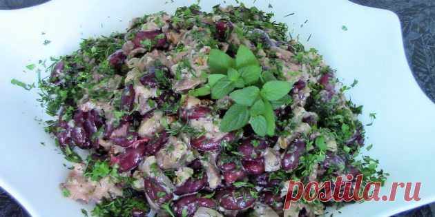 10 салатов с грибами на любой вкус - Лайфхакер