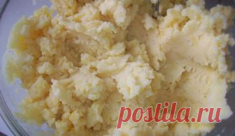 Картофельное тесто рецепт с пошаговыми фото Рецепт приготовления картофельного теста для зразов и картопляников иллюстрированный пошаговыми фотографиями.