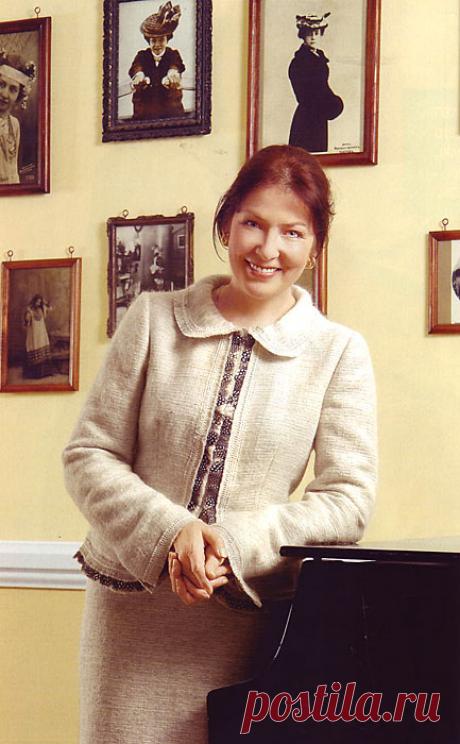 Как менялась девушка Володи Шарапова Варвара (актриса Наталья Данилова) с течением времени.