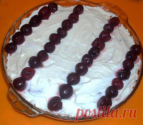 Блинный пирог из улиток с вишней под сливочным сыром | Четыре вкуса