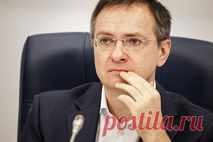 Реакцию Азербайджана на слова Мединского объяснили