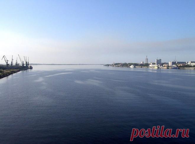 В Архангельске возбудили дело после столкновения лодки и буксира на реке. Человек, который находился в лодке, пропал.