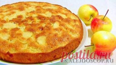Самый простой рецепт шарлотки с яблоками | Калейдоскоп | Яндекс Дзен