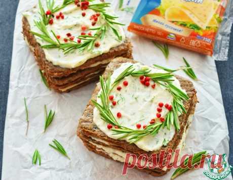 Печеночный торт с прослойкой плавленого сыра – кулинарный рецепт