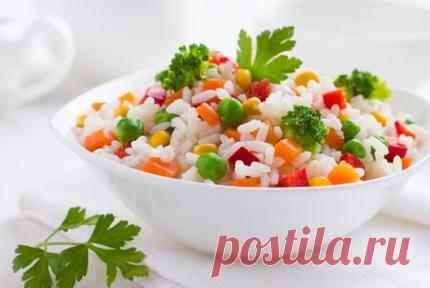 Рис в мультиварке Рис в мультиварке приготовить легко. Мы расскажем вам как правильно готовить рис в мультиварке и откроем секреты приготовления вкусного риса в мультиварке. Рецепты для мультиварки.