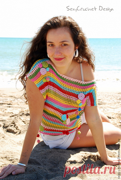 Яркий топ филейной сеткой. Топ крючком из остатков пряжи |
