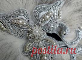 Вышивка бисером -- просто и легко Вышивка— широко распространенный вид декоративно-прикладного искусства.
 
Нашивание на ткань жемчужин, бусин, бисерин называлось в старину саженьем. Часто в вышивке бисер и бусины сочетаются с другими…