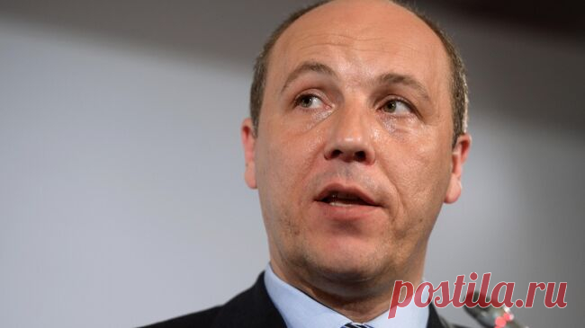 Зеленский присвоил Парубию звание героя Украины