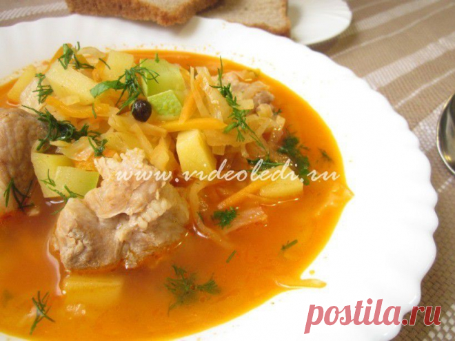 Щи со свежей капустой и кабачком