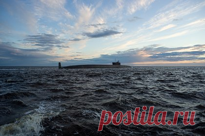 «Севмаш» передаст ВМФ России три «Борея-А». Три атомных подводных крейсера проекта «Борей-А» в ближайшие годы будут переданы Военно-морскому флоту (ВМФ) России, сообщил генеральный директор Северного машиностроительного предприятия Михаил Будниченко. Также на верфи одновременно строят пять атомных подводных лодок проекта 885М «Ясень-М».