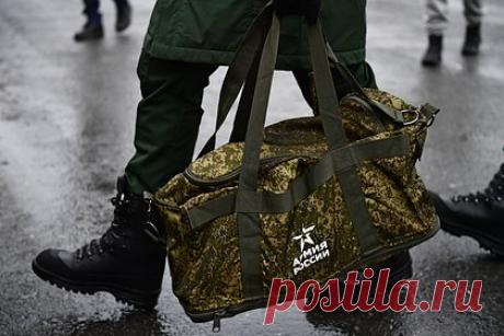 В России заявили об очень большом количестве дел о фейках об армии на подростков. За последний год очень большое количество детей россиян привлечены по статье о распространении фейков о Вооруженных силах России. Об этом сообщил бывший детский омбудсмен Павел Астахов, его слова приводит «Радио Sputnik». Астахов предупредил, что по этой статье теперь возможна и конфискация имущества.