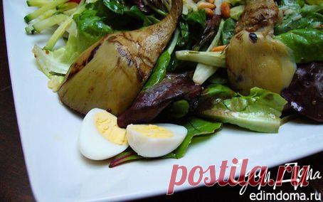 Теплый салат с артишоками-гриль, перепелиными яйцами и кедровыми орешками | Кулинарные рецепты от «Едим дома!»