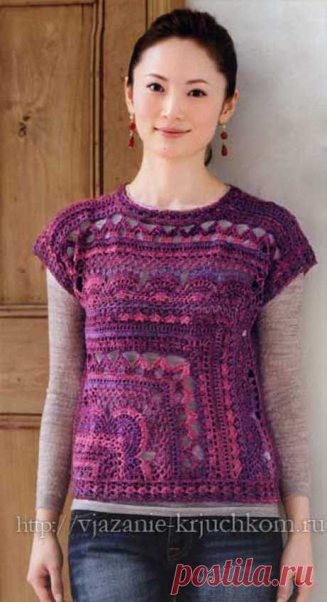 Асимметричный топ крючком из меланжевой пряжи / vjazanie-krjuchkom.ru