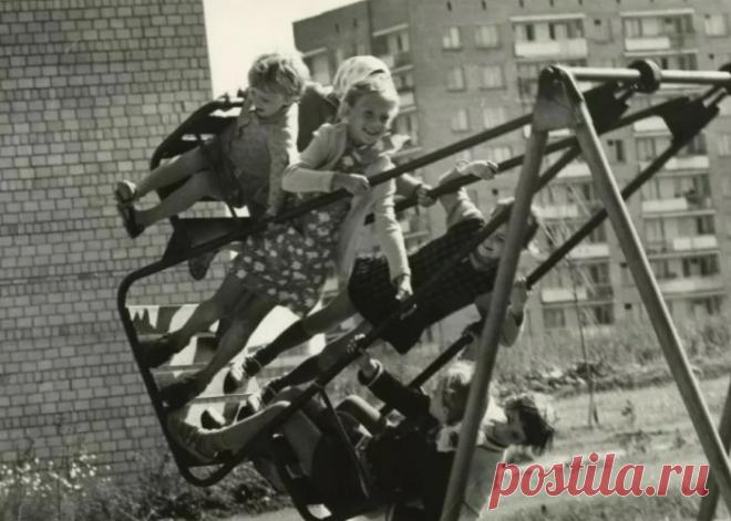 5 советских дворовых игр, которым теперь дети обучаются у нейропсихологов, чтобы справляться со школой