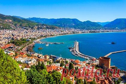 Россиянам назвали стоимость отдыха в Турции в бархатный сезон. Отдых в Турции в сентябре обойдется от 77 тысяч рублей на двоих. Так, размещение в трехзвездочной гостинице в Сиде с заездом в сентябре на семь дней обойдется в 77,5 тысячи рублей на двоих с завтраками. Тур all inclusive в отель категории три звезды в Кемере на двоих в середине сентября стоит от 80,1 тысячи рублей.