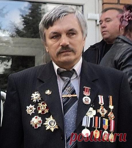 (2) Владимир Мотченов